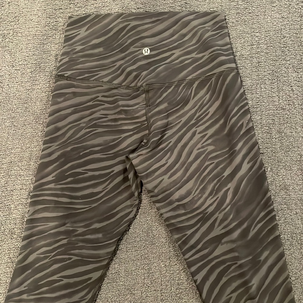 Lululemon 21 inch leggings, zebra print